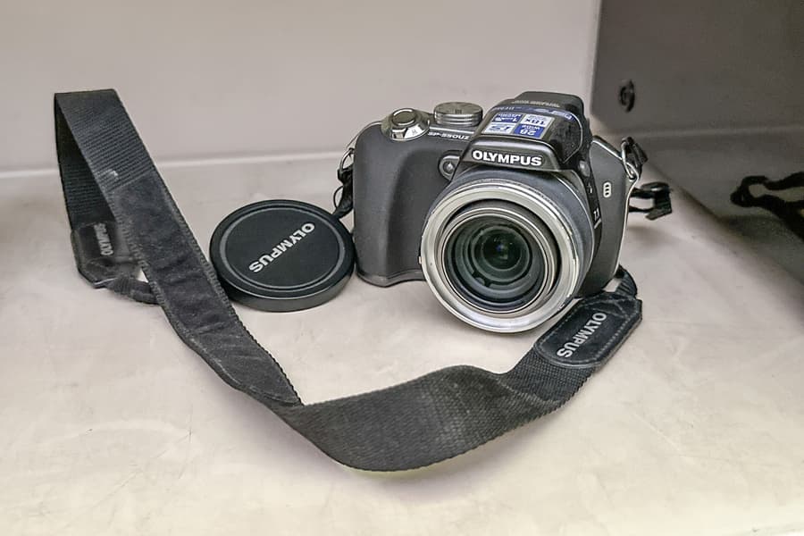 Kamera Olympus SP-550UZ